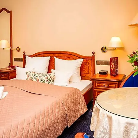 Hotel Hotel Rezydencja 3*