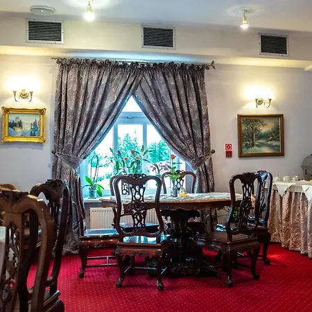 Hotel Rezydencja Hotel 3*