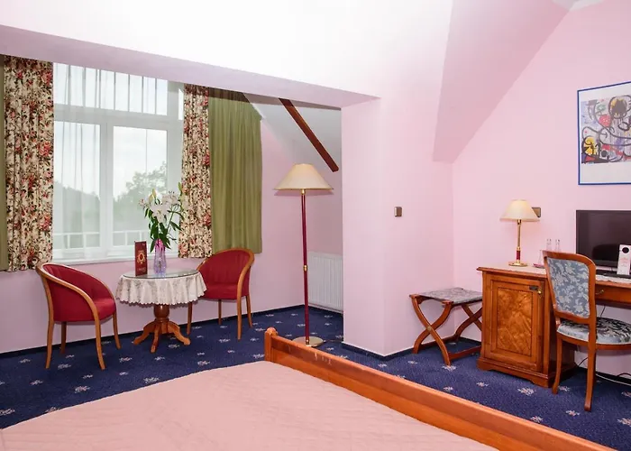 فندق Hotel Rezydencja كارباش