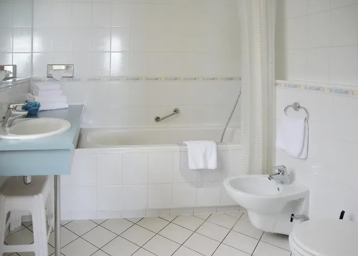 Hotel Rezydencja فندق كارباش